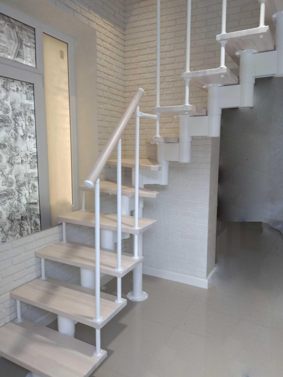 Металлическая модульная лестница Леруа Мерлен