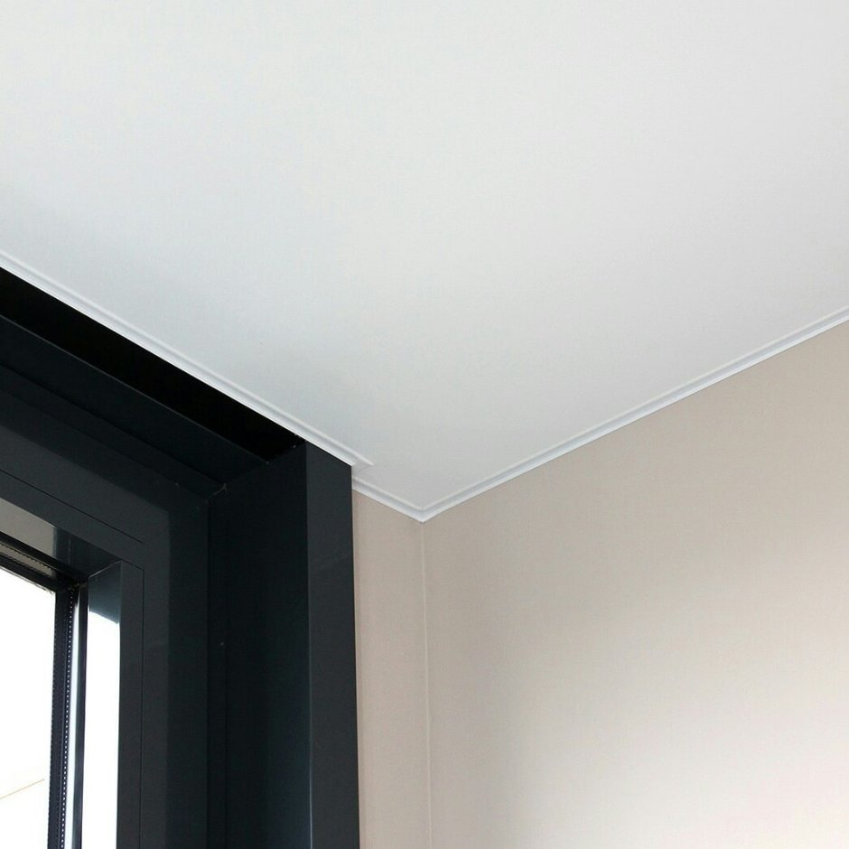 Натяжной потолок вставка по периметру