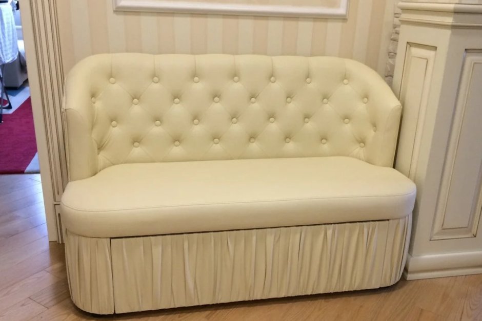 Диванчик в прихожую