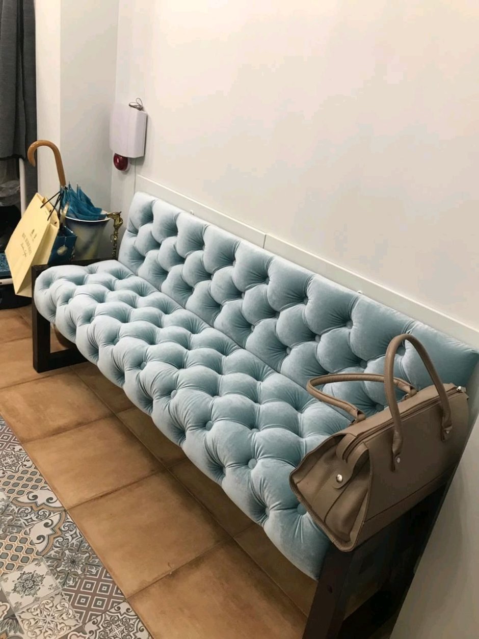 Диван в коридор