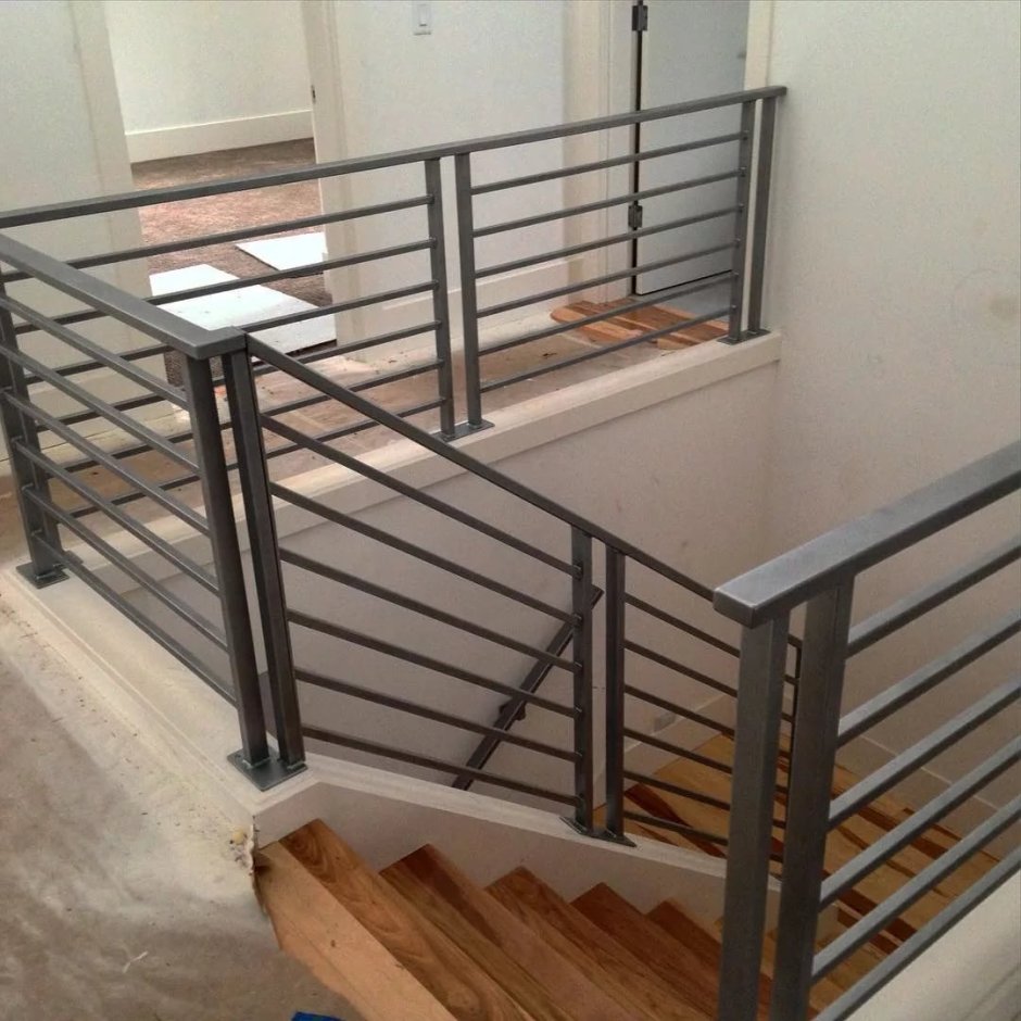 Перила для лестницы из профтрубы 15/15