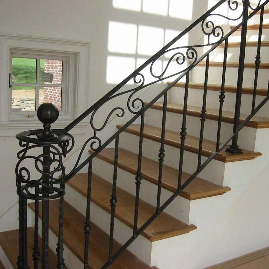 Перила металлические для лестниц
