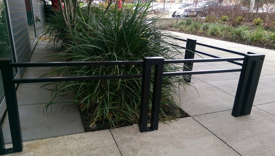 Ограждение газона