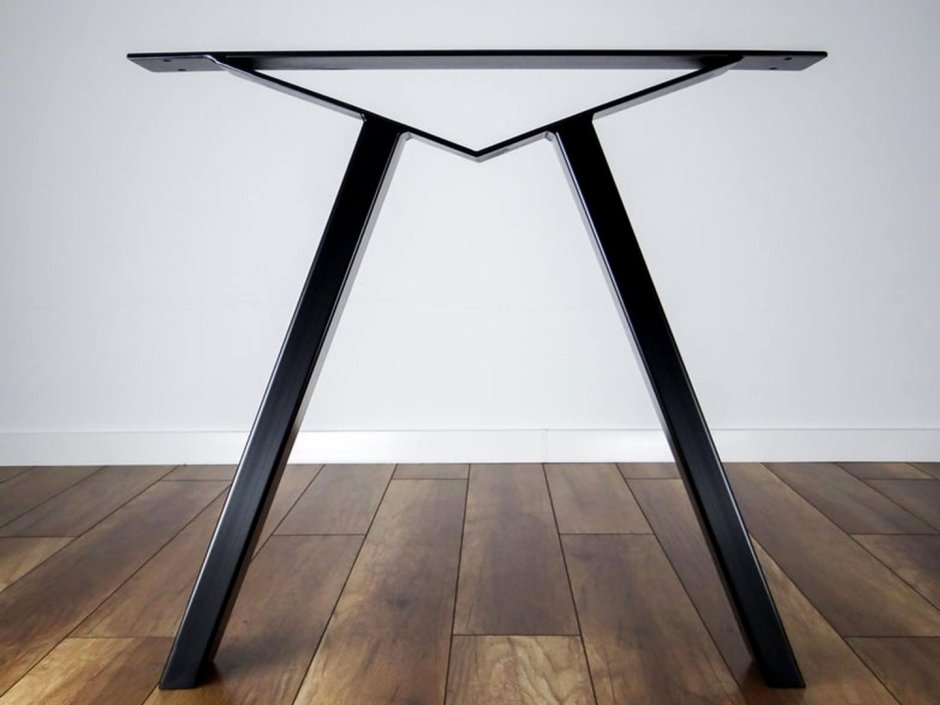 Подстолье пирамида лофт