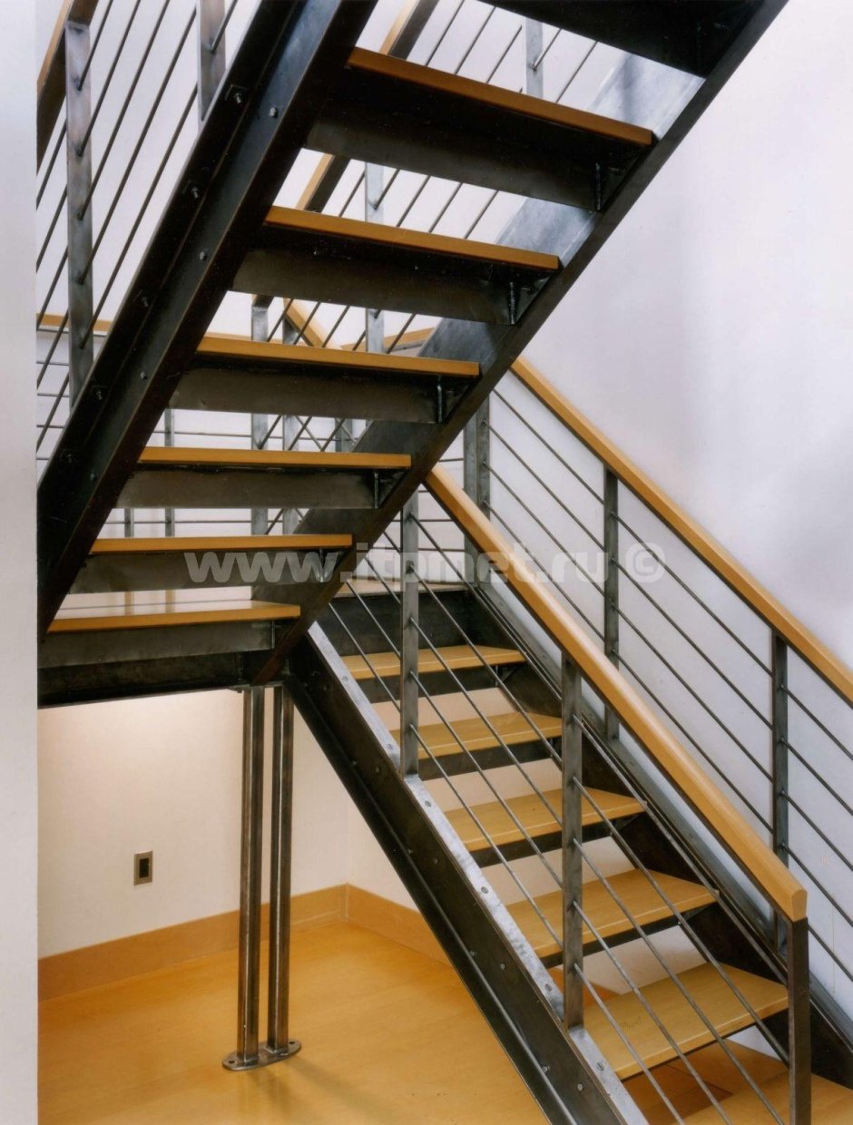 Металлическая лестница (мл-2 l-4490)