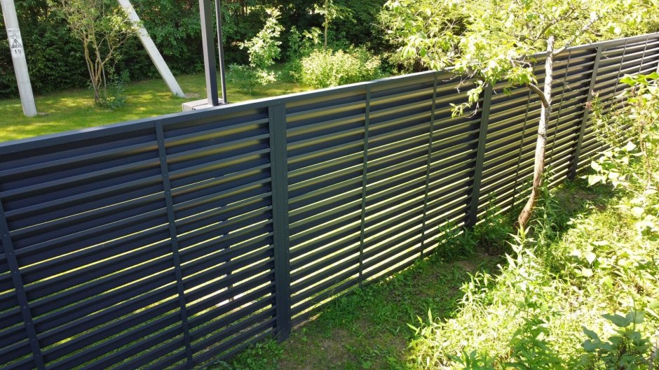Забор жалюзи RAL 7016