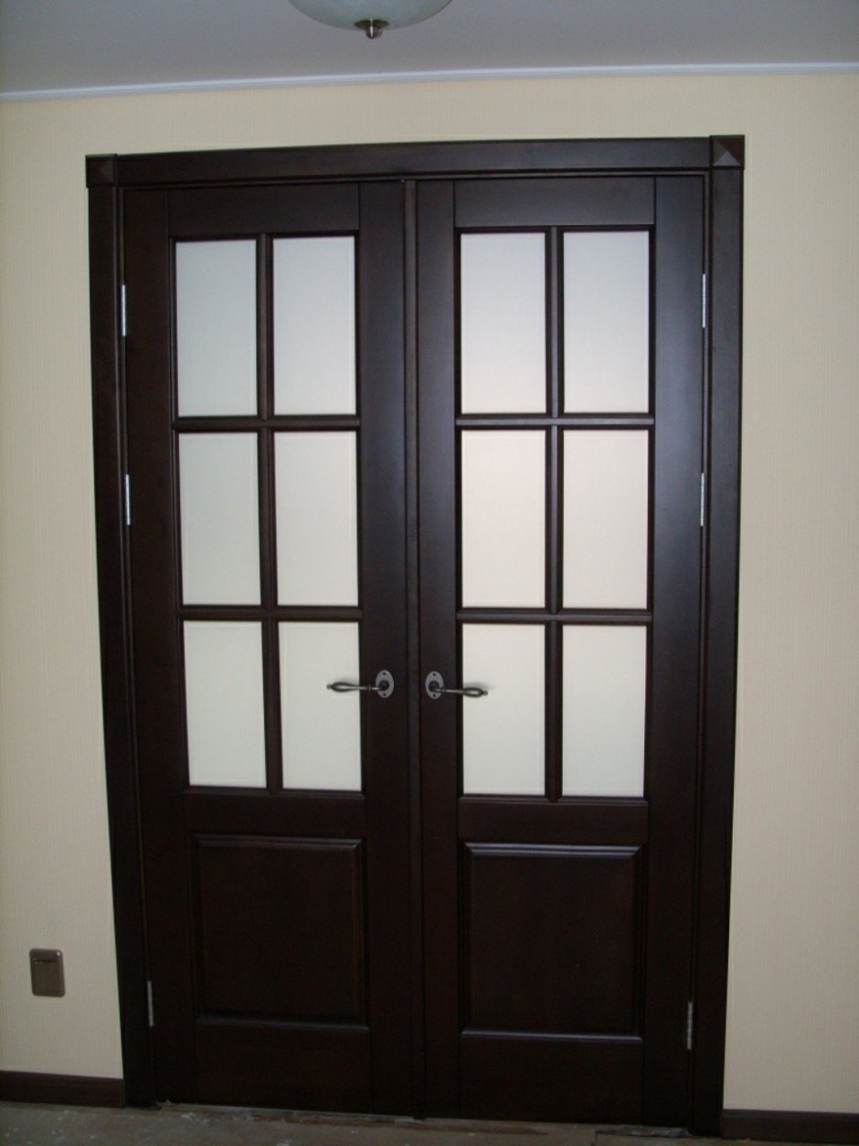 Двустворчатые межкомнатные двери старый фонд