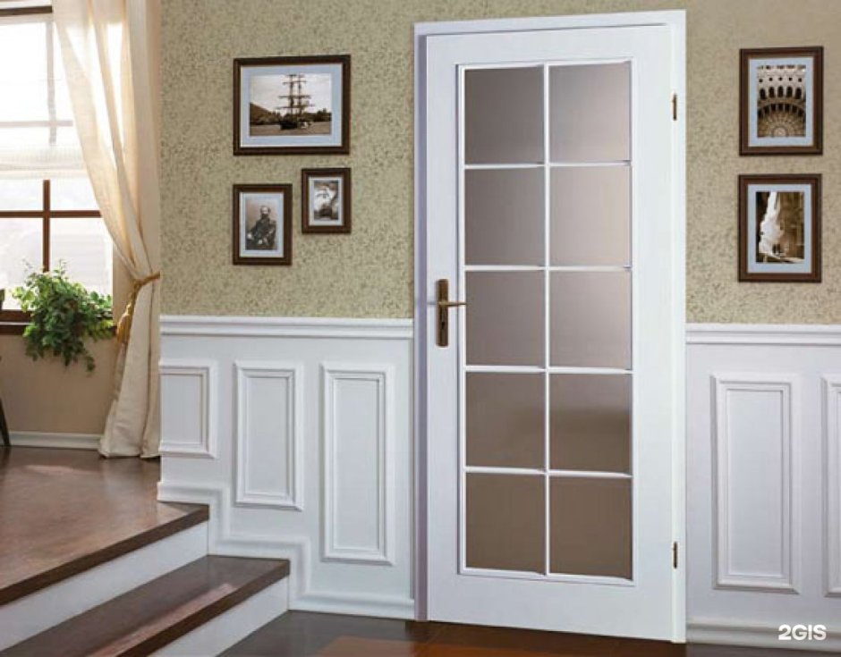 Двери с филенками межкомнатные