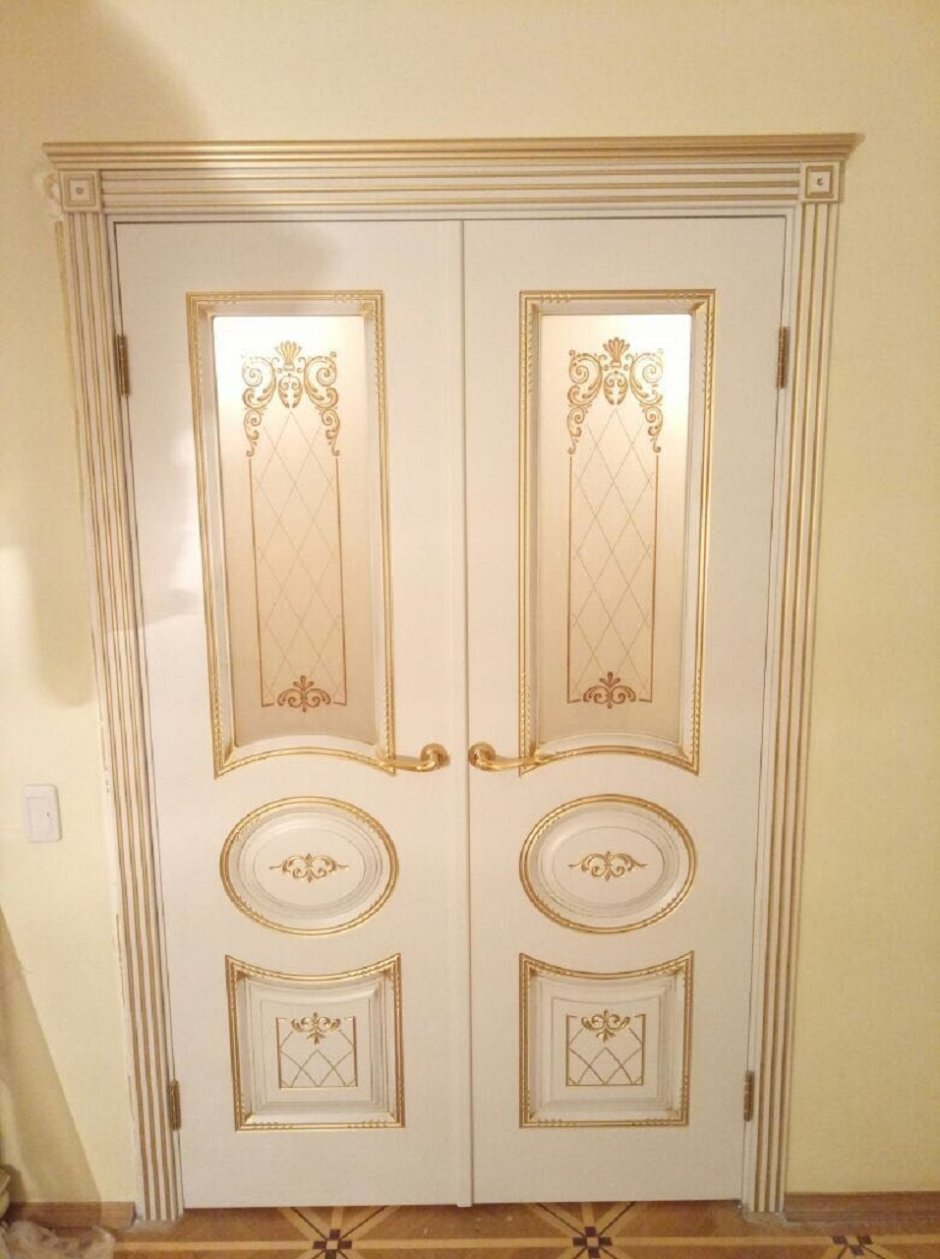 Ария в-3 ДГ, эмаль слоновая кость, патина золото.