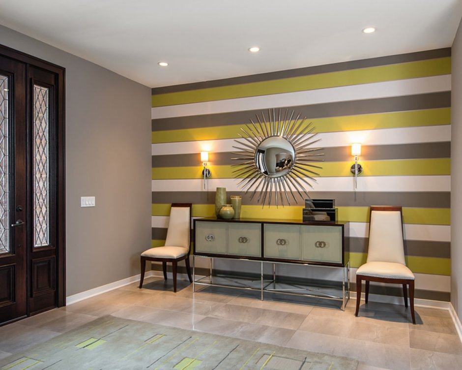 Полосы на стене в интерьере