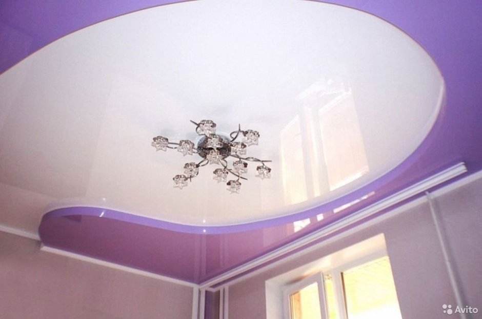 Двухуровневый натяжной потолок сиреневый