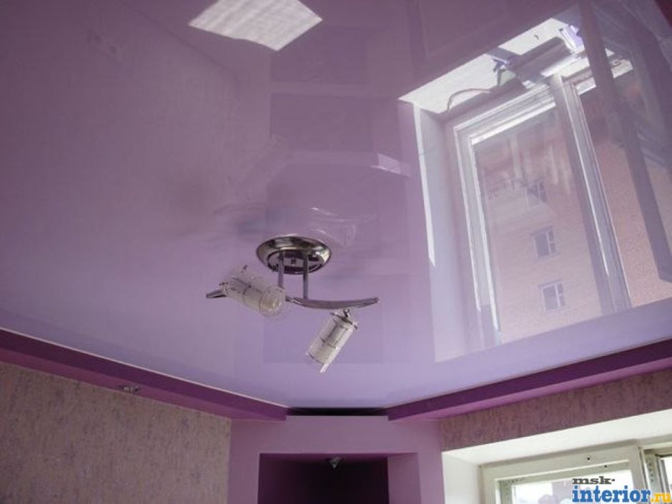 Натяжные потолки сиреневого цвета