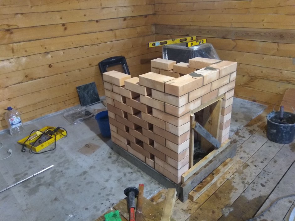 Подиум для банной печи из кирпича