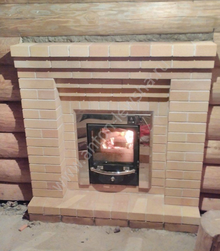 Обкладка кирпичом печи Везувий