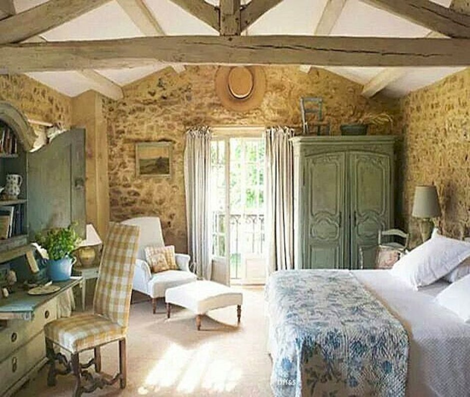Французский деревенский стиль в интерьере спальня