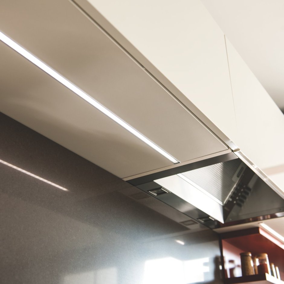 Врезная подсветка для кухни под шкафы