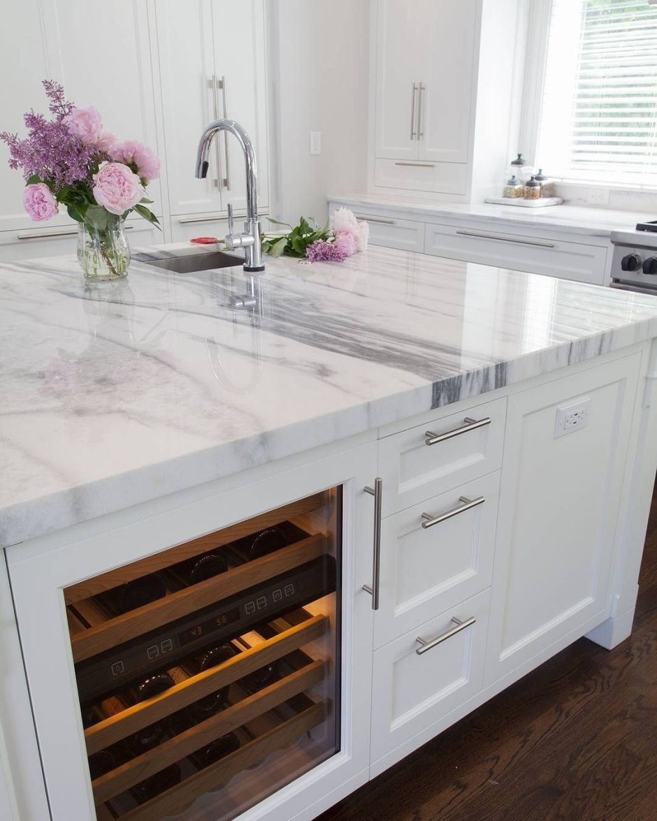 Мрамор Каррара столешница