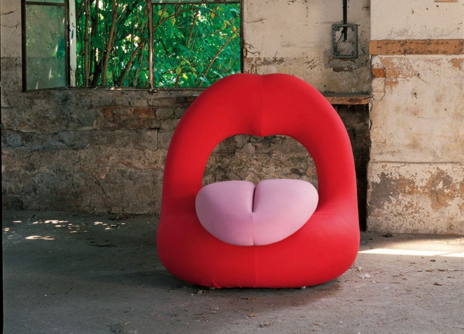 Кресло в виде цветка