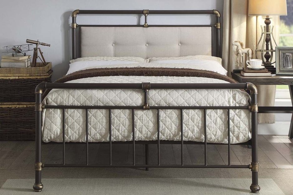 Кровать в стиле лофт из металла индустриал