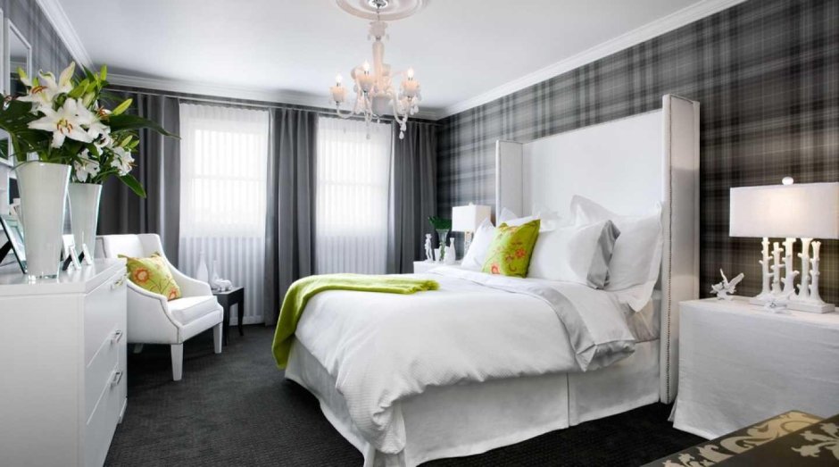 Спальня в бело сером цвете