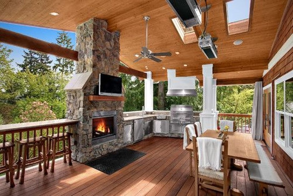 Камин на террасе