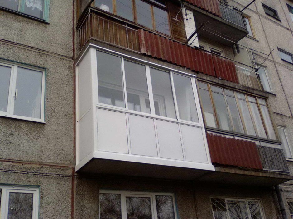 Пластиковые балконы в панельном доме