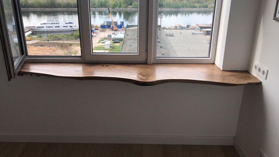 Деревянный подоконник из слэба