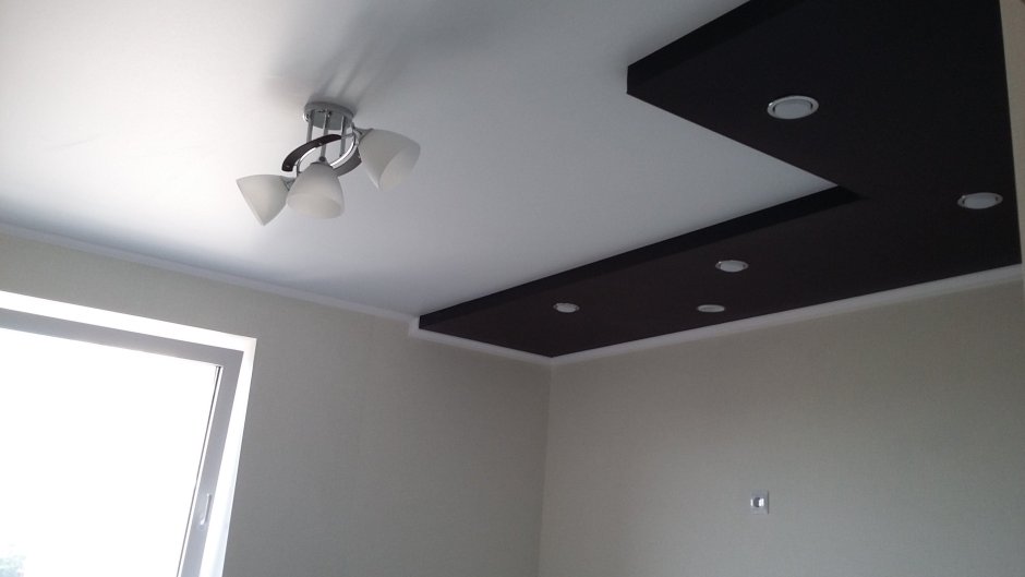 Черный матовый натяжной потолок