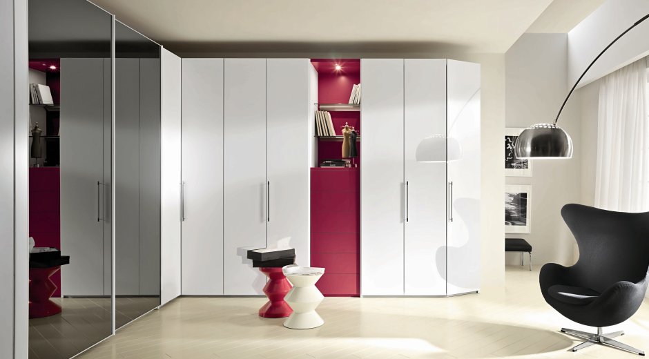 Стильный угловой шкаф