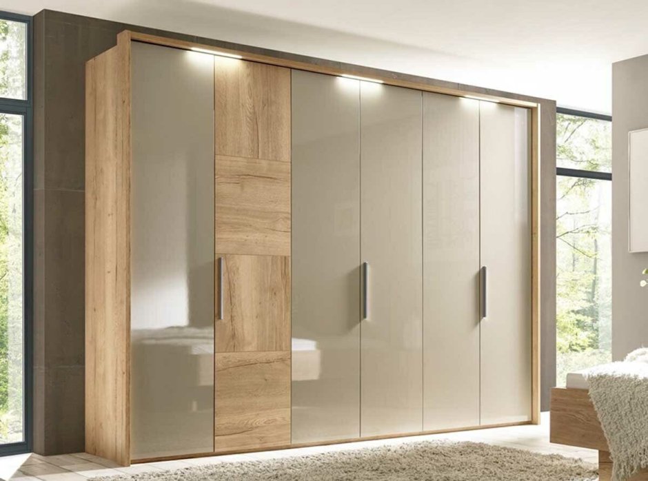 Современный платяной шкаф