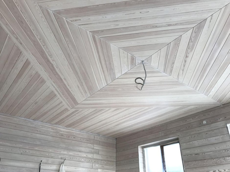 Отделка потолка вагонкой