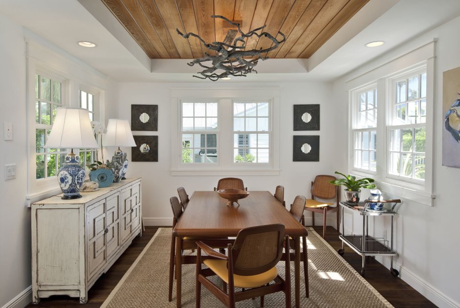 Потолок вагонка с балками