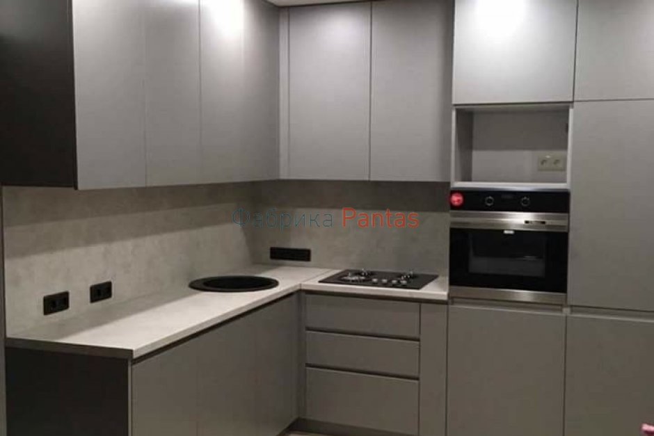 Кухня угловая серая