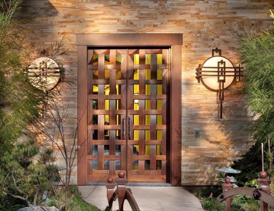 Необычные двери