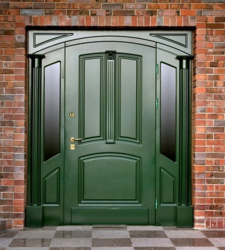 Нестандартные двери входные металлические