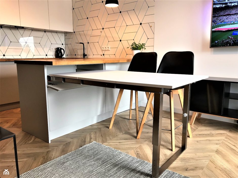 Выдвижной стол Table артикул 642.19.941