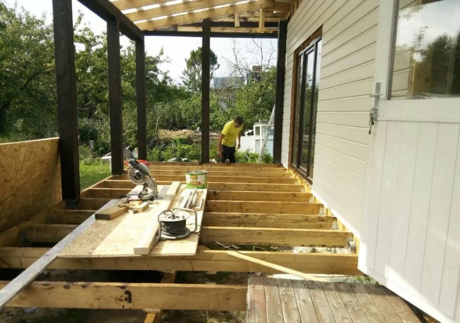 Пристройка веранды на даче