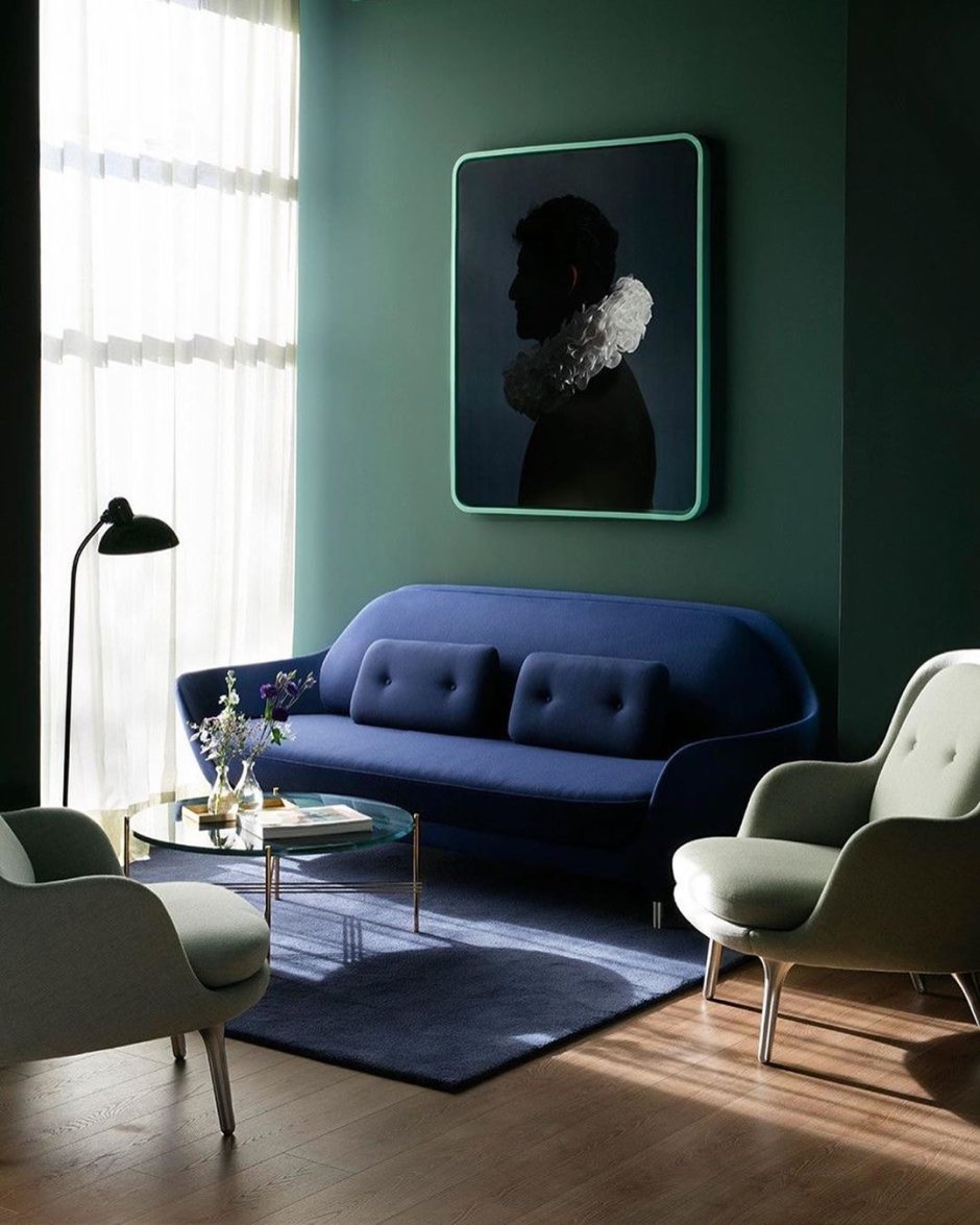Сине зеленые стены