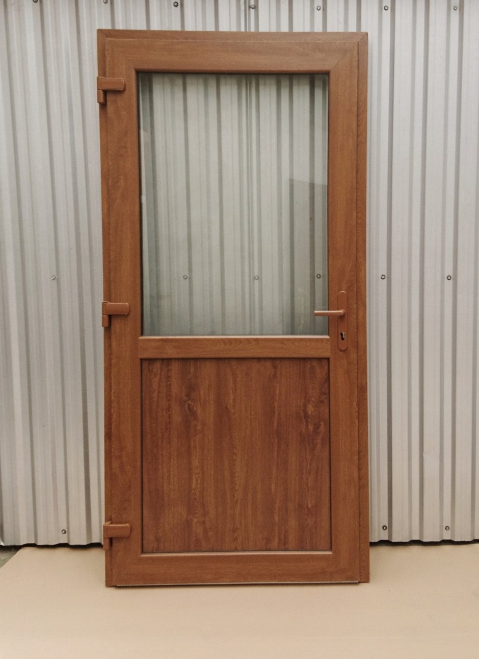 Пластиковые двери