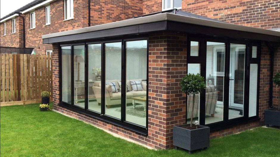 Веранда остекленная к дому