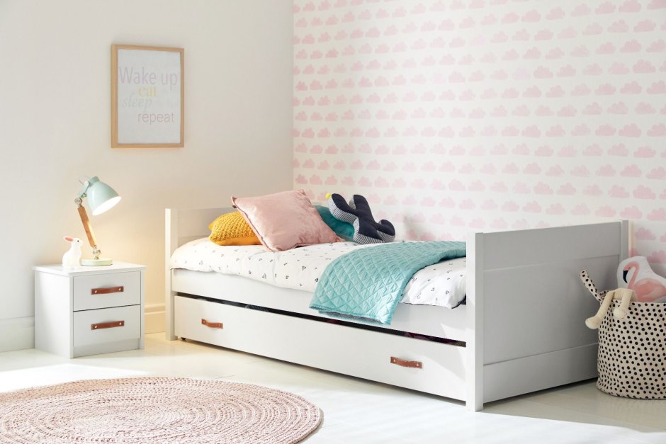 Кровать для девочки подростка