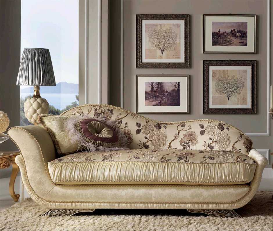 Классический диван