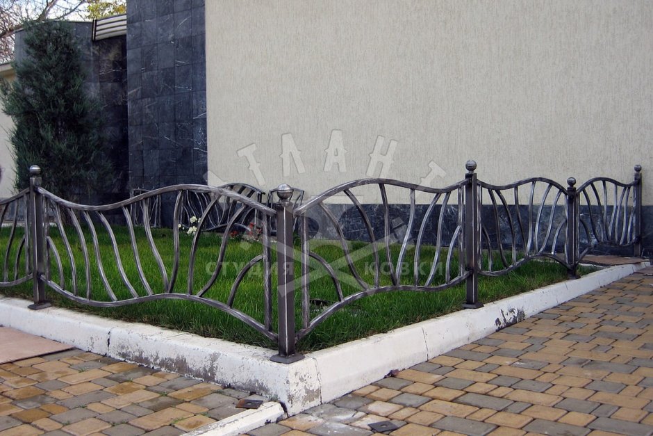 Кованые заборчики