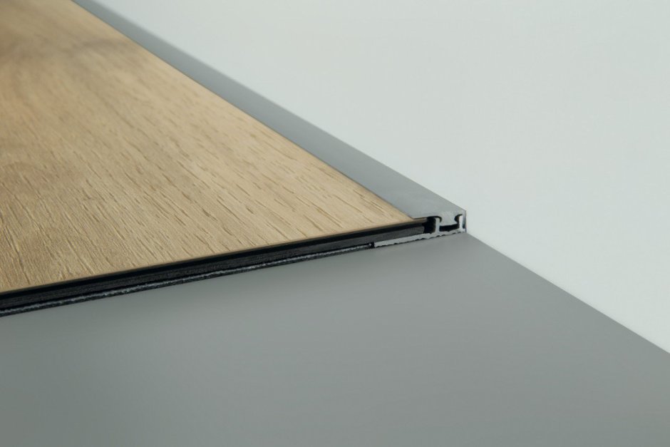 Алюминиевый соединительный профиль для Pergo Vinyl click 7x24x2000 мм PGVEXPSILV