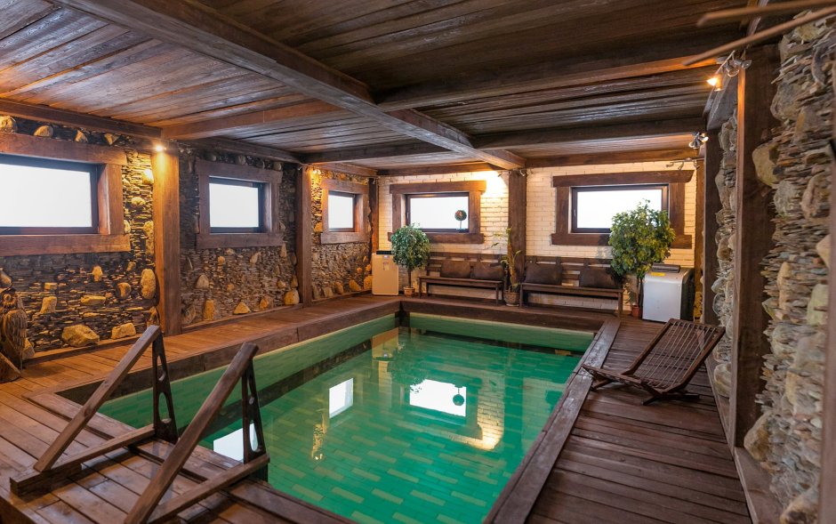 Домик с баней и бассейном