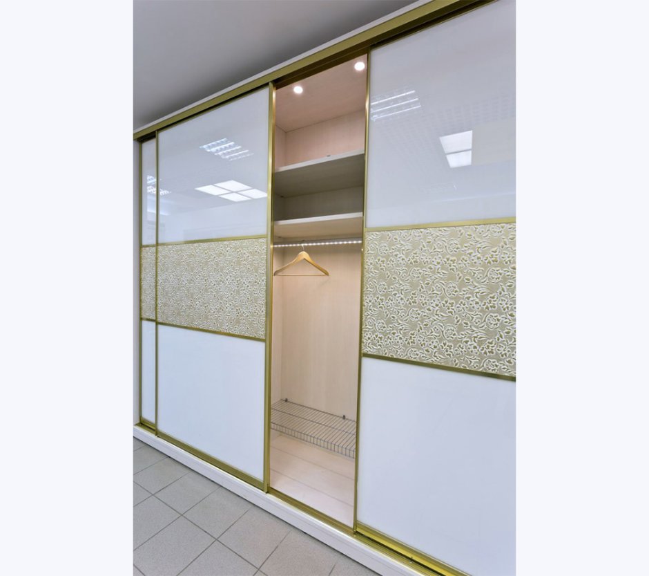 Двери купе оракал белый