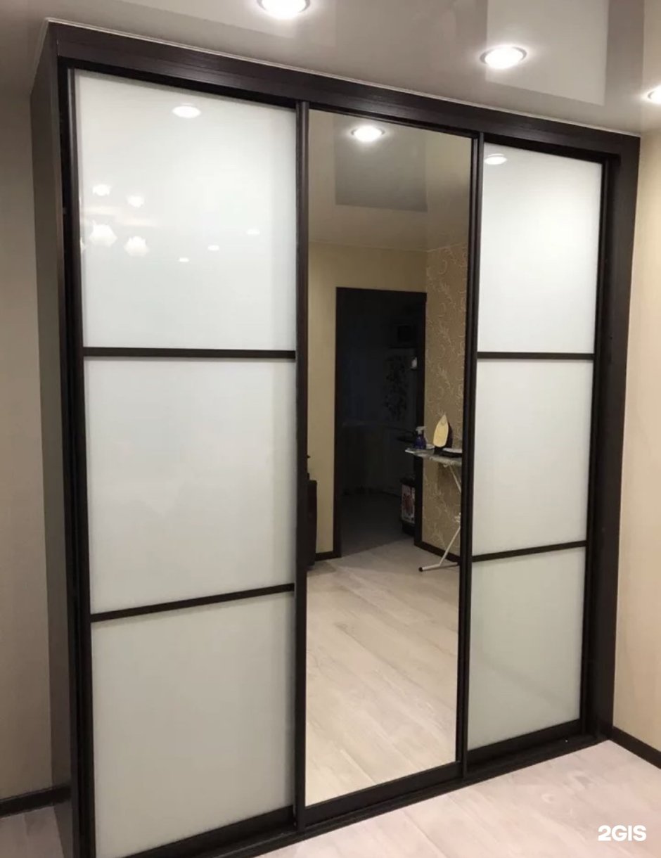 Шкаф купе лакобель и зеркало 2 двери