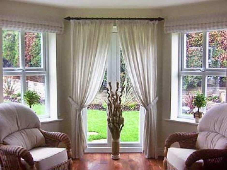 Шторы на французское окно в гостиной