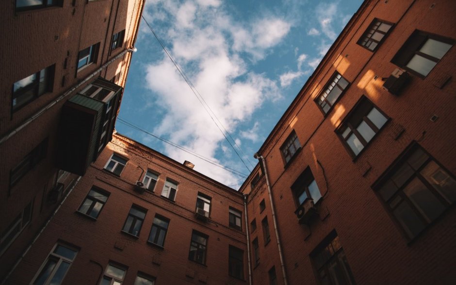 Дом окнами в небо