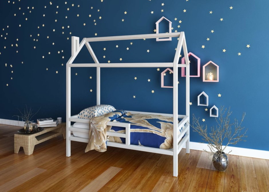 Детская кроватка домик